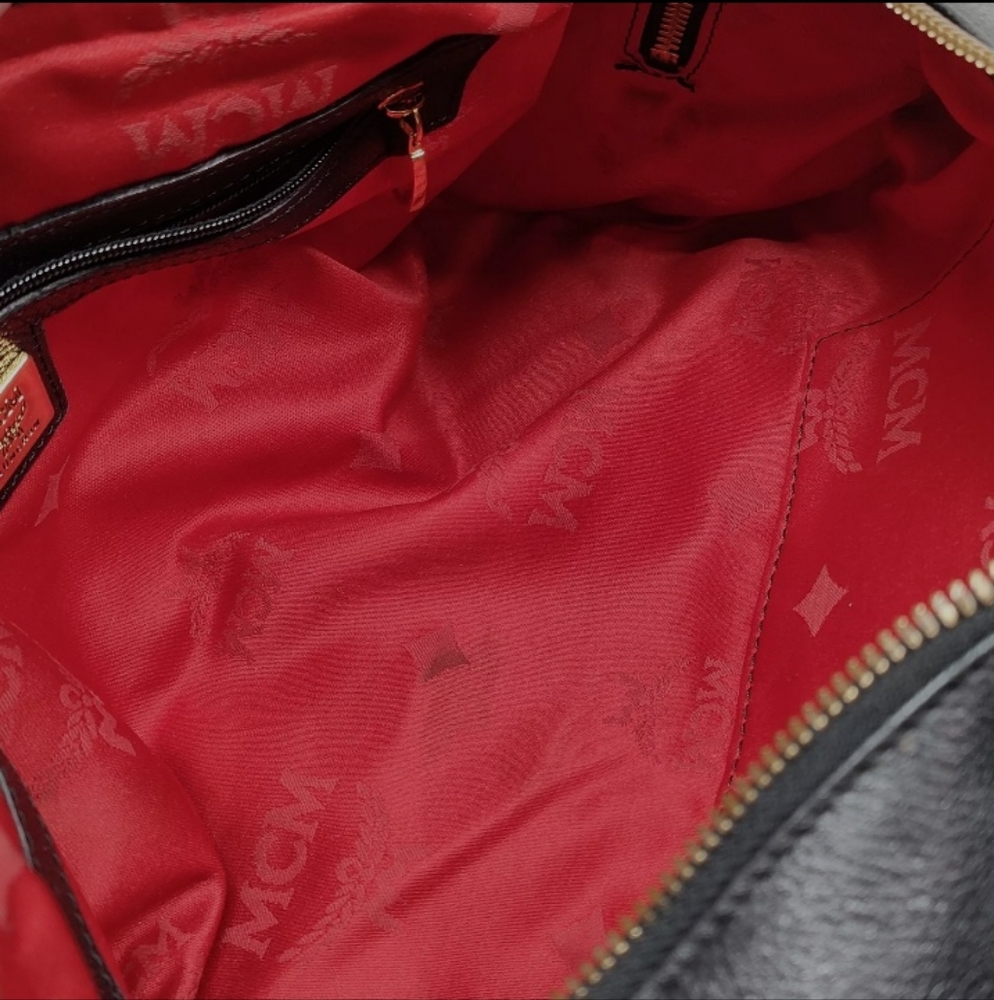 MCM Grained Calfskin Studded Heritage Barrel Bag Black - Picture 9 of 9